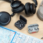 Soundbar vs Bookshelf Speakers: Best for Movies?